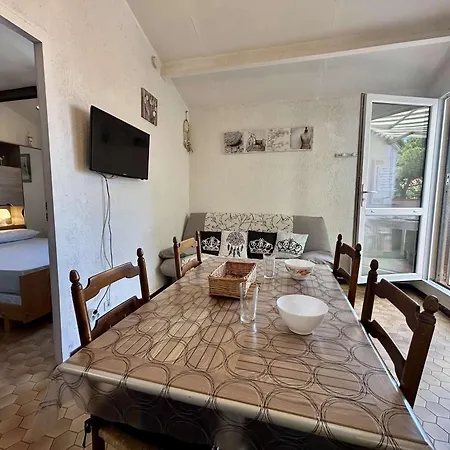 Cosy Avec Mezzanine, 6 Couchages, A 500m De La - St Cyprien - Fr-1-225d-168
